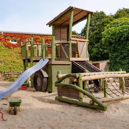 Holiday home Alte Schule 6 Staberdorf